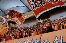 开云中国-武汉卓尔主场-击败重庆斯威，喜迎胜利()