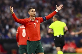 开云体育sports-欧国联赛决赛在即，球队士气高昂(欧国联赛积分榜最全榜单)
