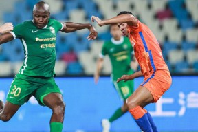 开云体育sports-球员个人表现抢眼，柏夏加斯先拔头筹()