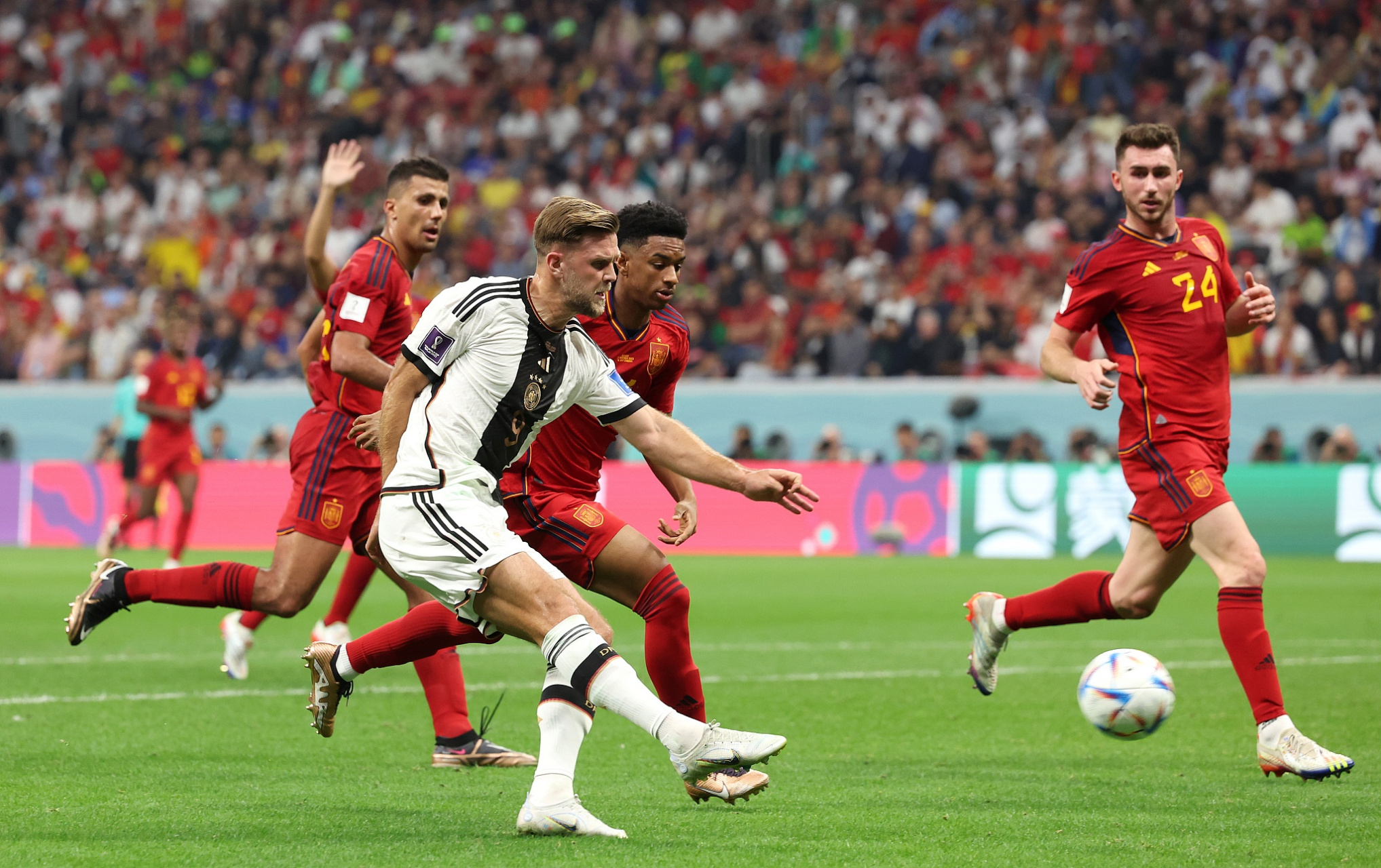 开云体育app-劲敌对决！欧洲国际比赛场上的鏖战不断(国乒3大劲敌一轮游)  第1张