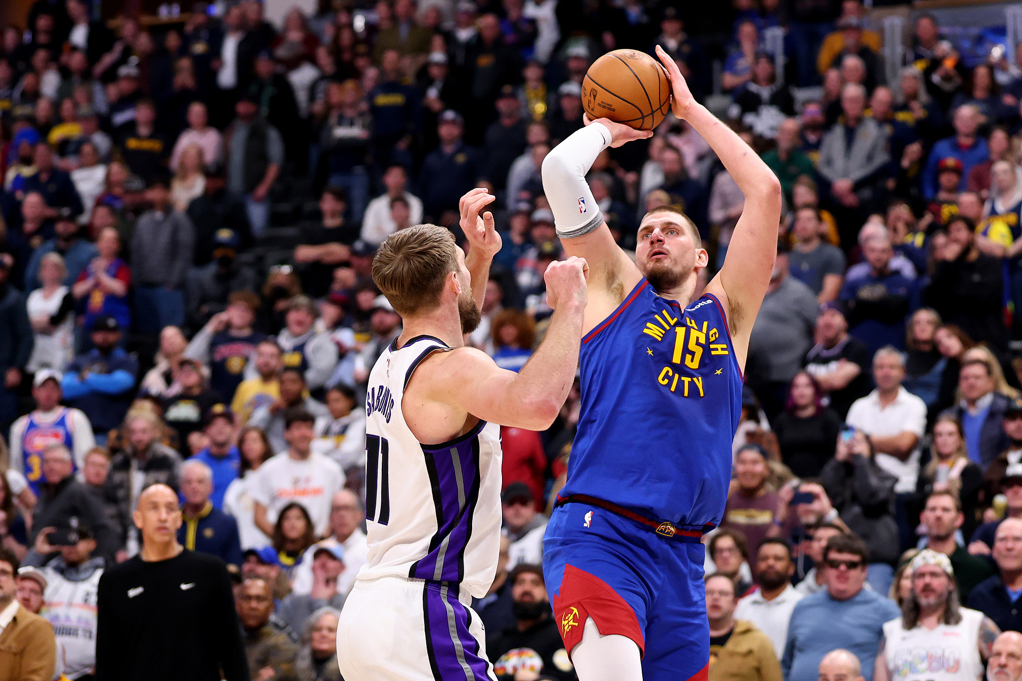 开云官方在线-米切尔单场轰炸+力擒国王，爵士疯狂热身()  第1张