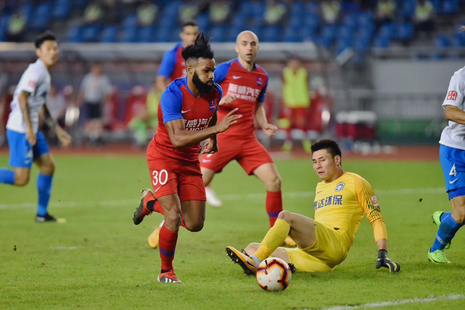 开云在线登陆入口-重庆斯威主场战胜山东鲁能，积分排名有所提升()  第1张