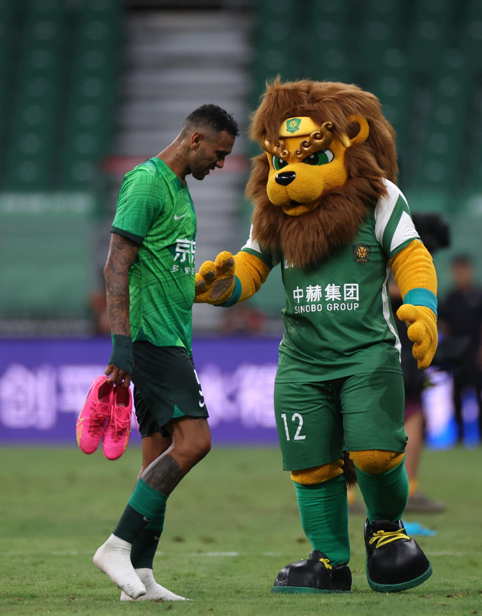 开云在线登陆入口-关键之战：上港挑战国安，胜负难分()  第2张