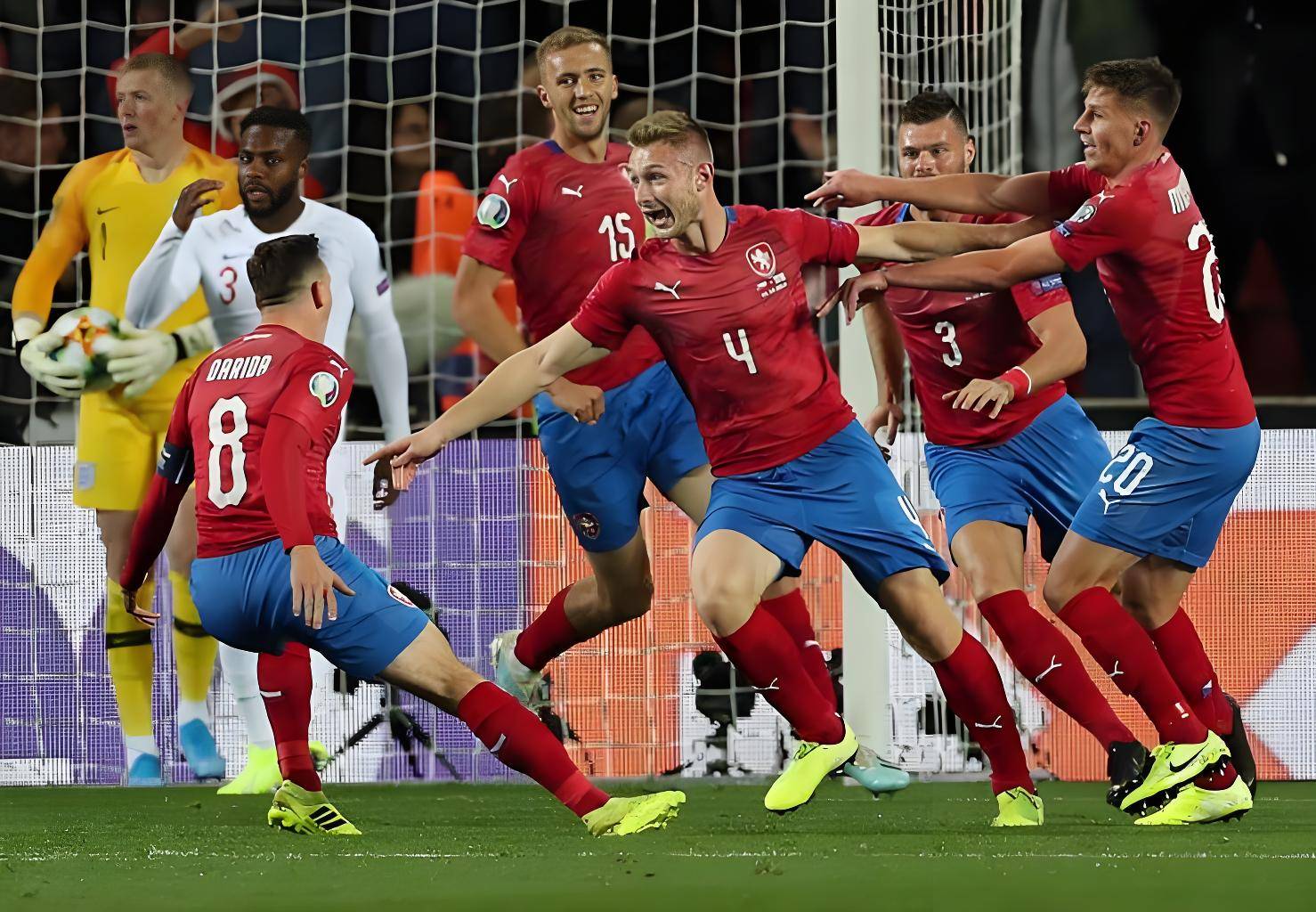 开云体育娱乐app-捷克队在欧洲联赛中遭遇逆境，需要调整战术()  第1张