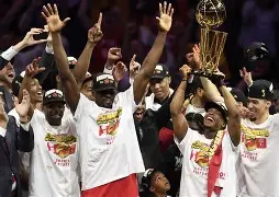 开云sports-猛龙队进攻火力强劲，压倒对手实现连胜()  第2张